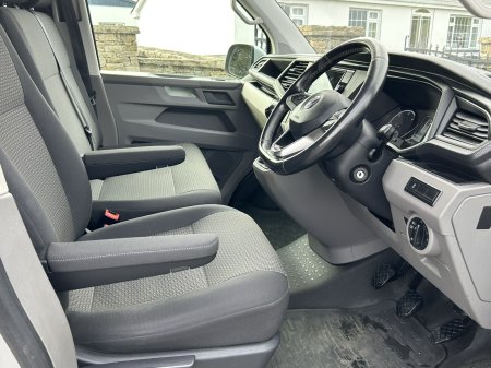 2020 Volkswagen Transporter - photo 21
