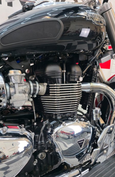 2014 Triumph Bonneville - photo 15