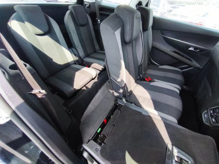 2019 Peugeot 5008 - photo 15