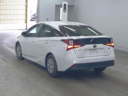 2021 Toyota Prius - photo 2