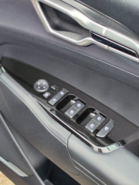 2022 Kia Sportage - photo 10