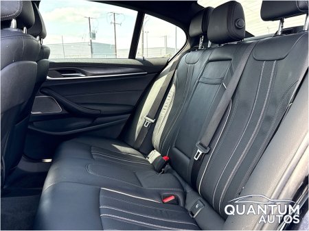 2021 BMW 5-Series - photo 14