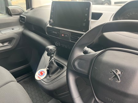 2024 Peugeot Partner - photo 8