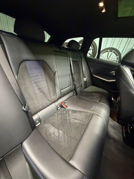 2021 BMW 3-Series - photo 21