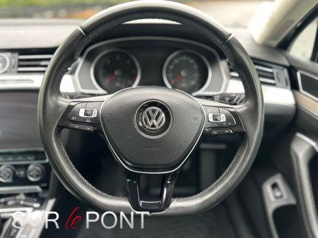 2018 Volkswagen Passat - photo 18