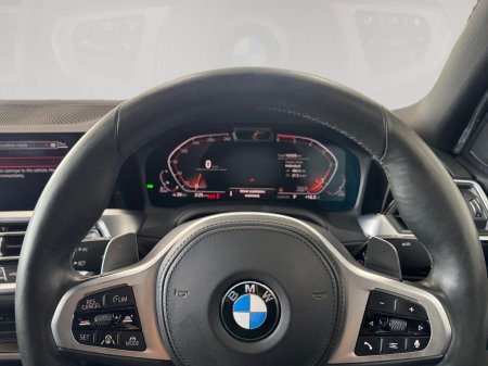 2022 BMW 3-Series - photo 13