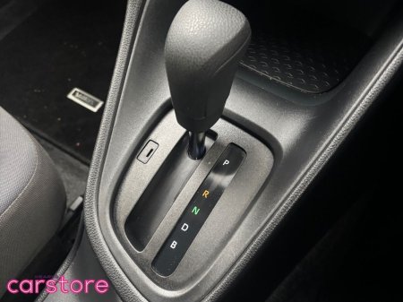 2021 Toyota Yaris - photo 18