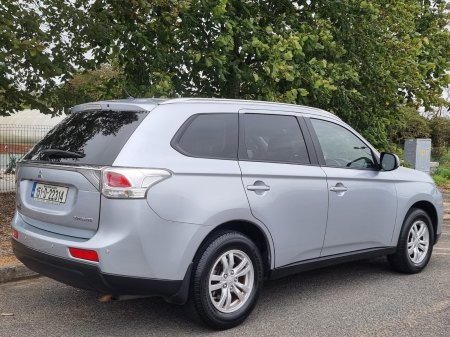 2015 Mitsubishi Outlander - photo 3