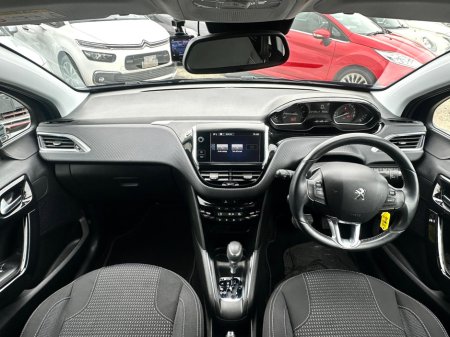 2016 Peugeot 208 - photo 14
