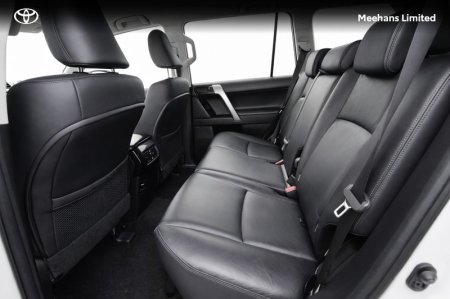 2017 Toyota Land Cruiser - photo 7