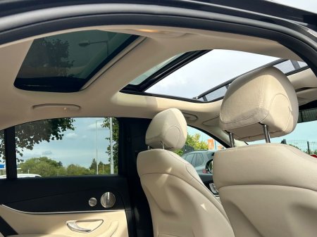 2022 Mercedes-Benz E-Class - photo 22