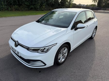 2023 Volkswagen Golf - photo 3