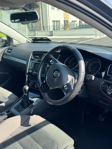 2015 Volkswagen Passat - photo 2