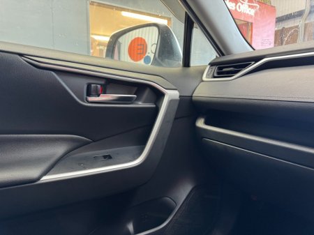 2020 Toyota RAV4 - photo 17