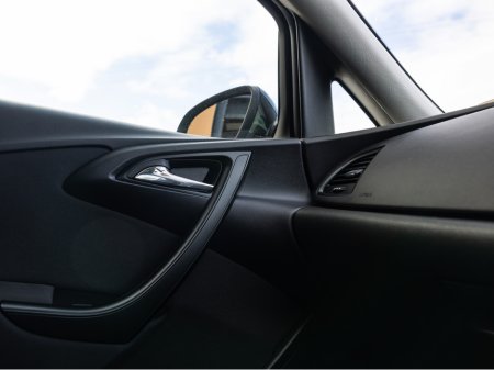 2014 Opel Astra - photo 17