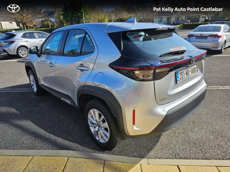2025 Toyota Yaris Cross - photo 19