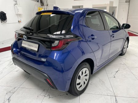 2022 Toyota Yaris - photo 3
