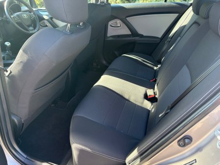 2015 Toyota Avensis - photo 8