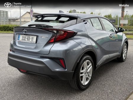 2023 Toyota C-HR - photo 2