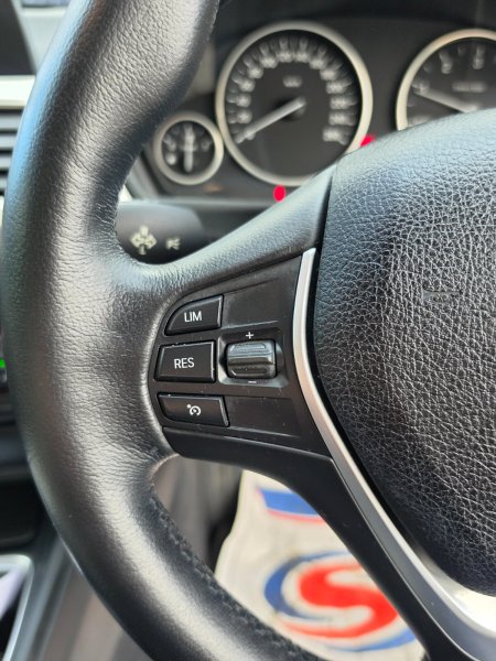 2015 BMW 3-Series - photo 17