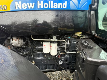 2011 New Holland T7040 - photo 12