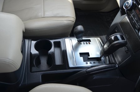 2016 Mitsubishi Pajero - photo 18