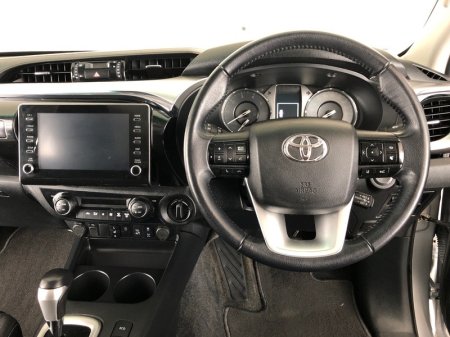 2024 Toyota Hilux - photo 9