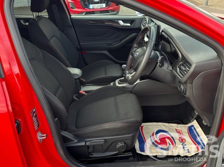 2025 Ford Focus - photo 4