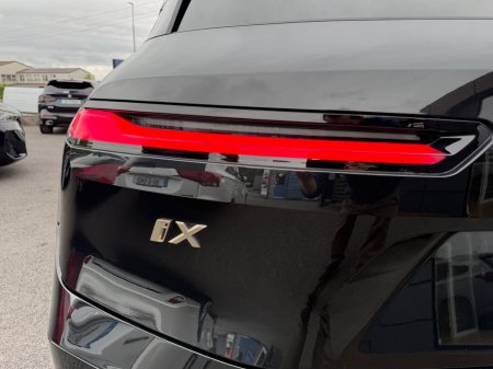 2022 BMW iX - photo 11