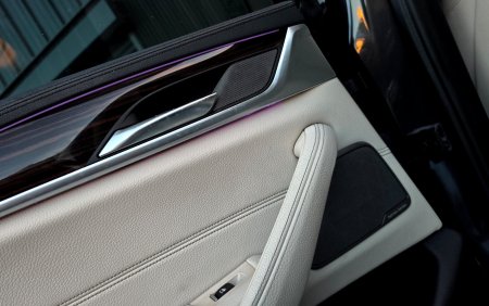2017 BMW 5-Series - photo 21