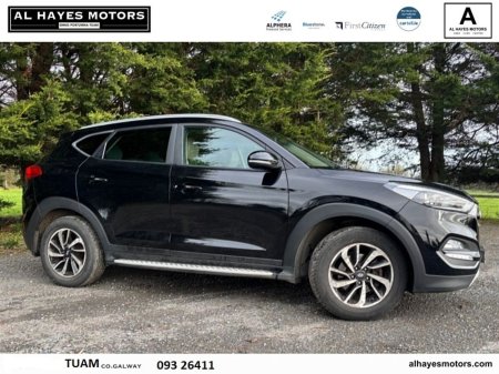 2017 Hyundai Tucson 1.7 EXECUTIVE 5DR ** SAT-NAV ** 1-OWNER *