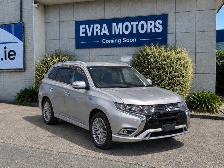 2021 Mitsubishi Outlander G 4WD PLUS PKG HYBRID PHEV AUTOMATIC 2.4 PETROL //HIGH SPEC//VERY LOW MILES//HALF LEATHER HEATED SEA