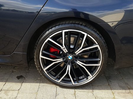 2023 BMW 5-Series - photo 12
