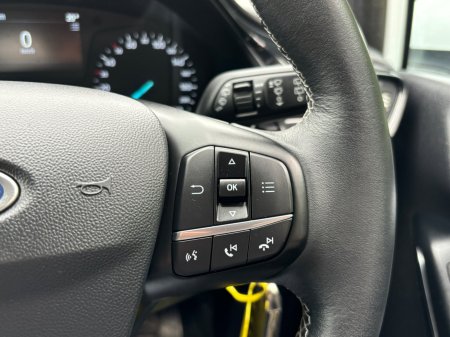 2020 Ford Fiesta - photo 13