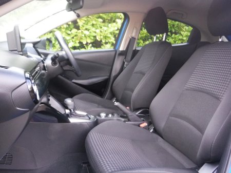 2017 Mazda Demio - photo 9