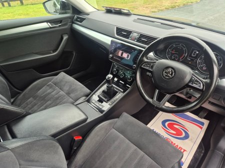 2018 Skoda Superb - photo 10