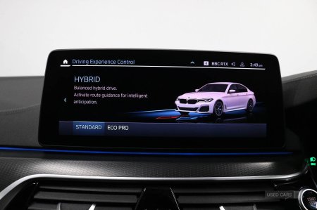2022 BMW 5-Series - photo 37