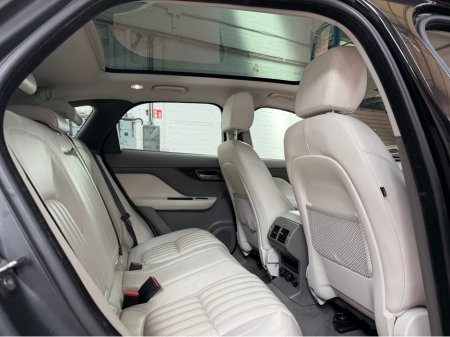 2018 Jaguar F-Pace - photo 16