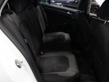 2018 Volkswagen Golf - photo 28