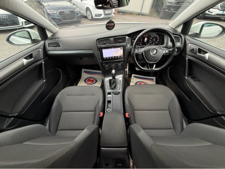 2020 Volkswagen Golf - photo 5