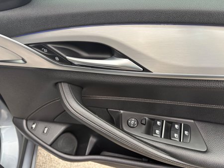2018 BMW 5-Series - photo 24