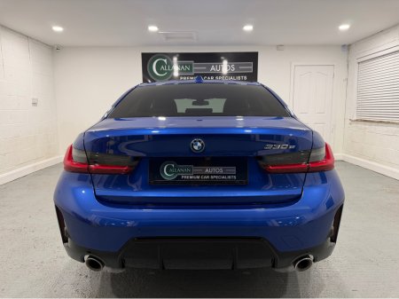 2025 BMW 3-Series - photo 3
