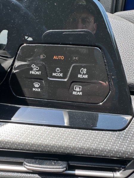 2022 Volkswagen Golf - photo 22