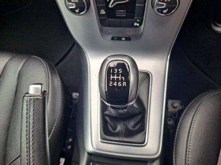 2018 Volvo V40 - photo 29