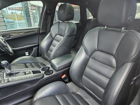 2021 Porsche Macan - photo 5
