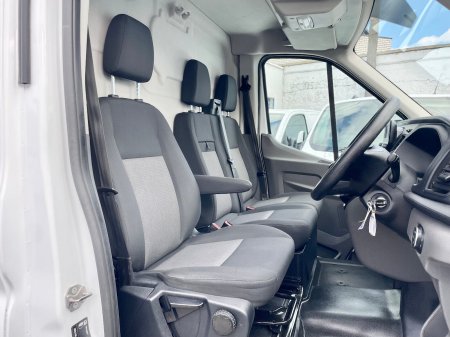 2022 Ford Transit - photo 10