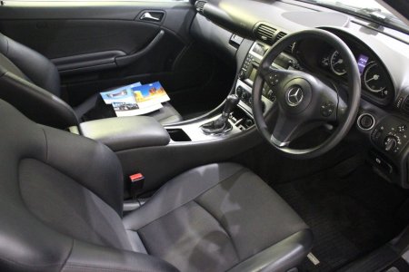 2009 Mercedes-Benz C-Class - photo 16