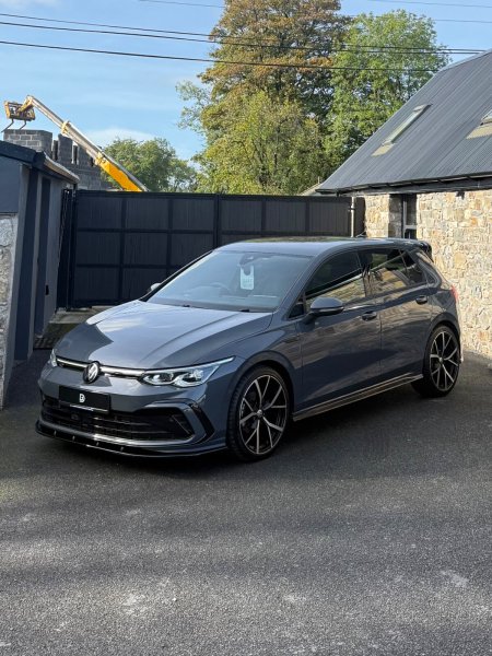 2022 Volkswagen Golf - photo 3