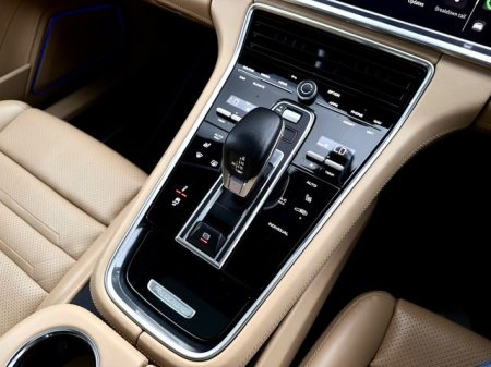 2023 Porsche Panamera - photo 26