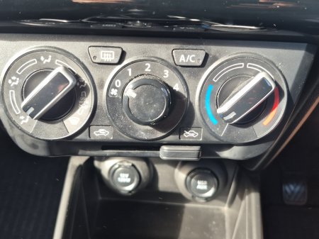 2022 Suzuki Swift - photo 21
